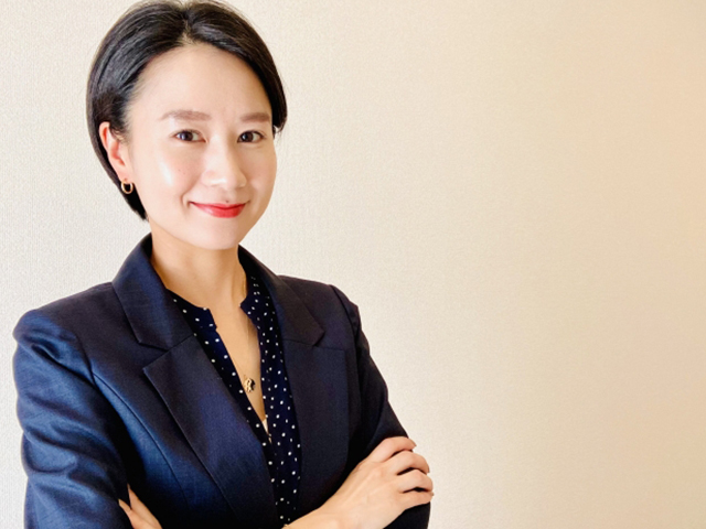 成長し自信のある人のイメージ 成長し自信のある人のイメージ画像